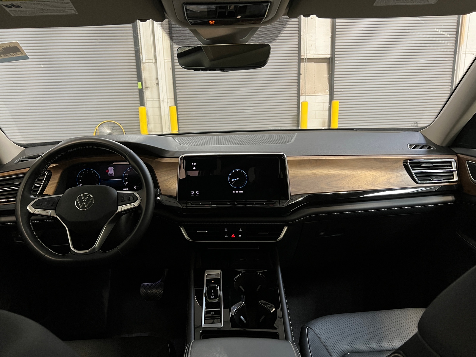 Thumbnail: 2026 Volkswagen Atlas - 2