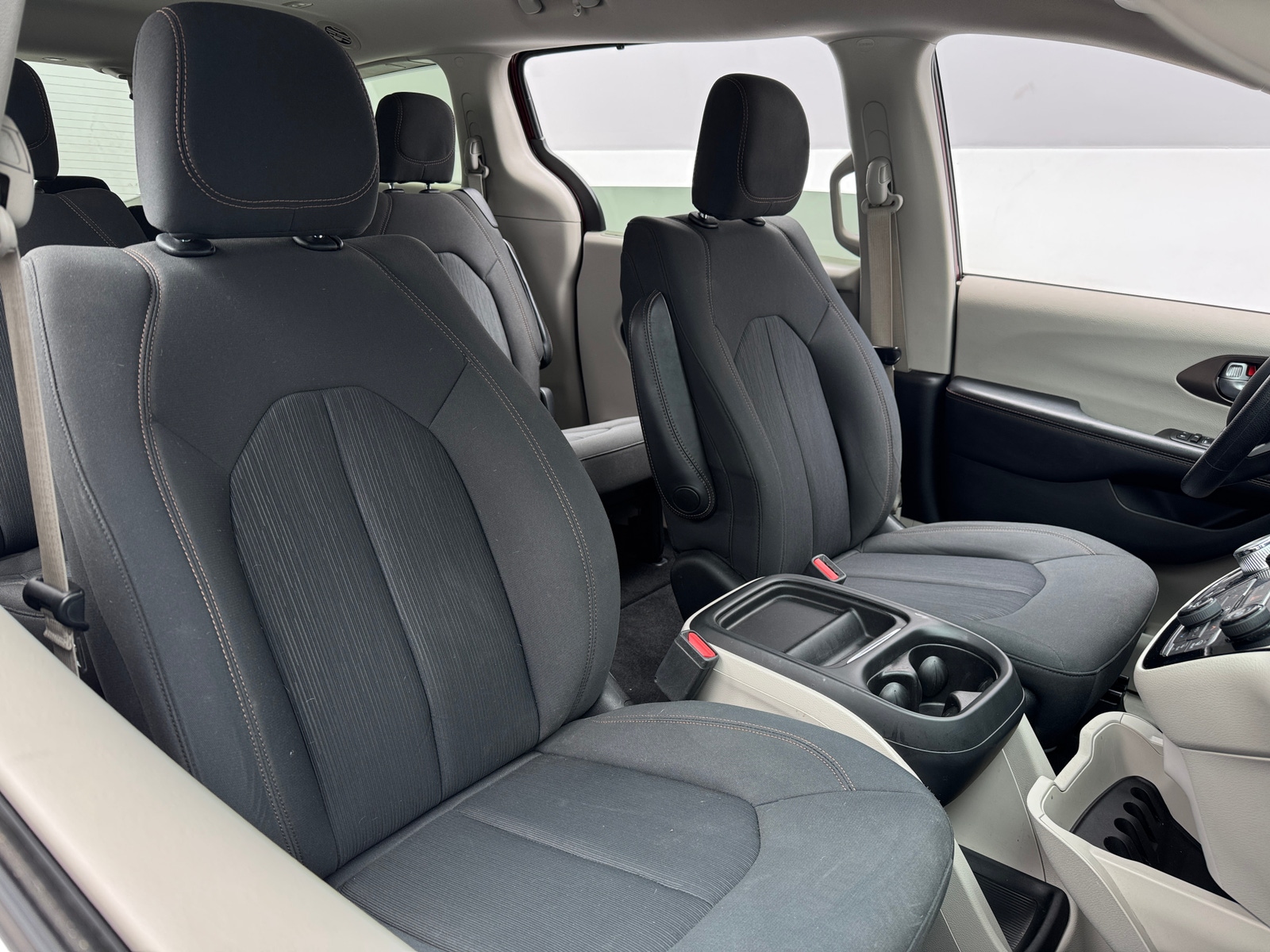 Thumbnail: 2019 Chrysler Pacifica - 2