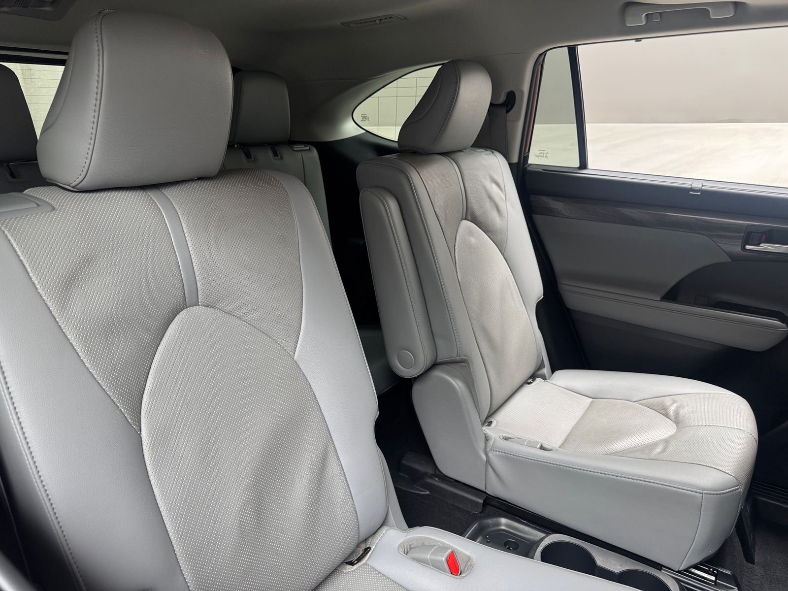 Thumbnail: 2020 Toyota Highlander - 5