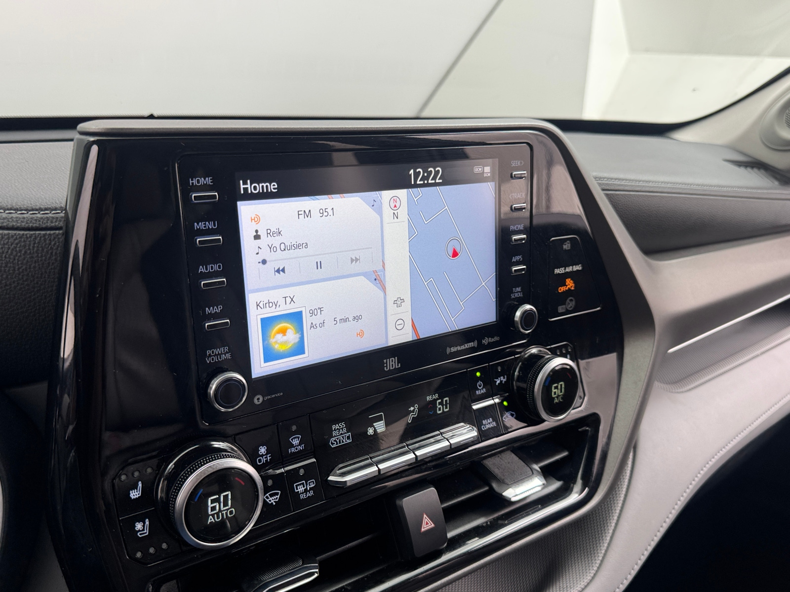 Thumbnail: 2020 Toyota Highlander - 3