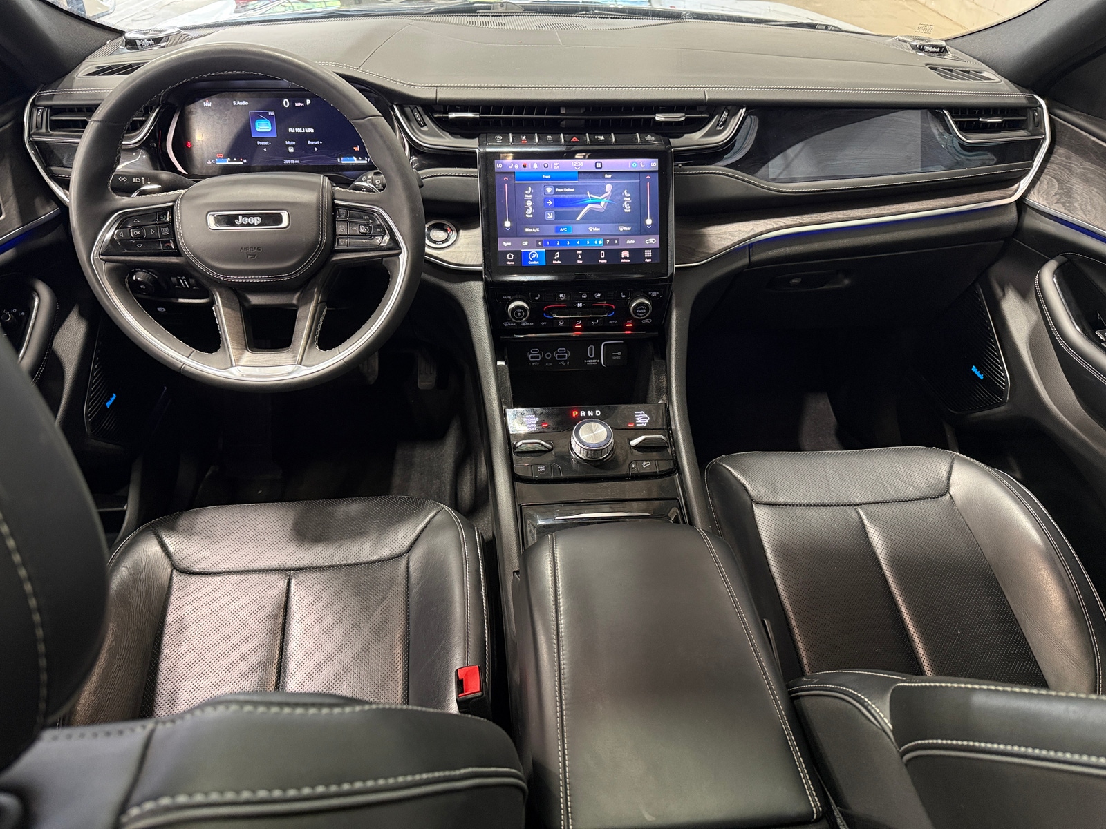 Thumbnail: 2023 Jeep Grand Cherokee L - 2