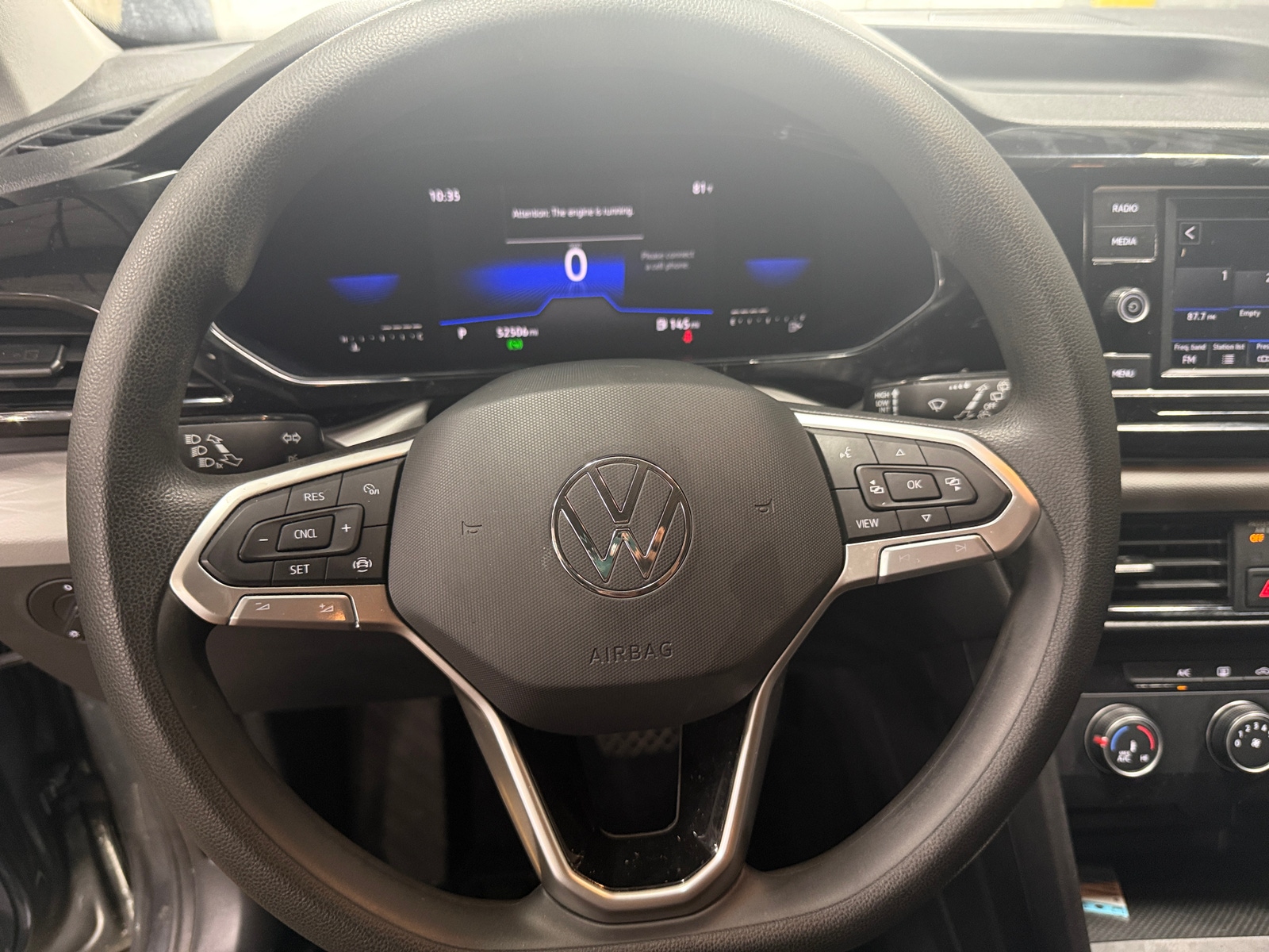 Thumbnail: 2022 Volkswagen Taos - 5