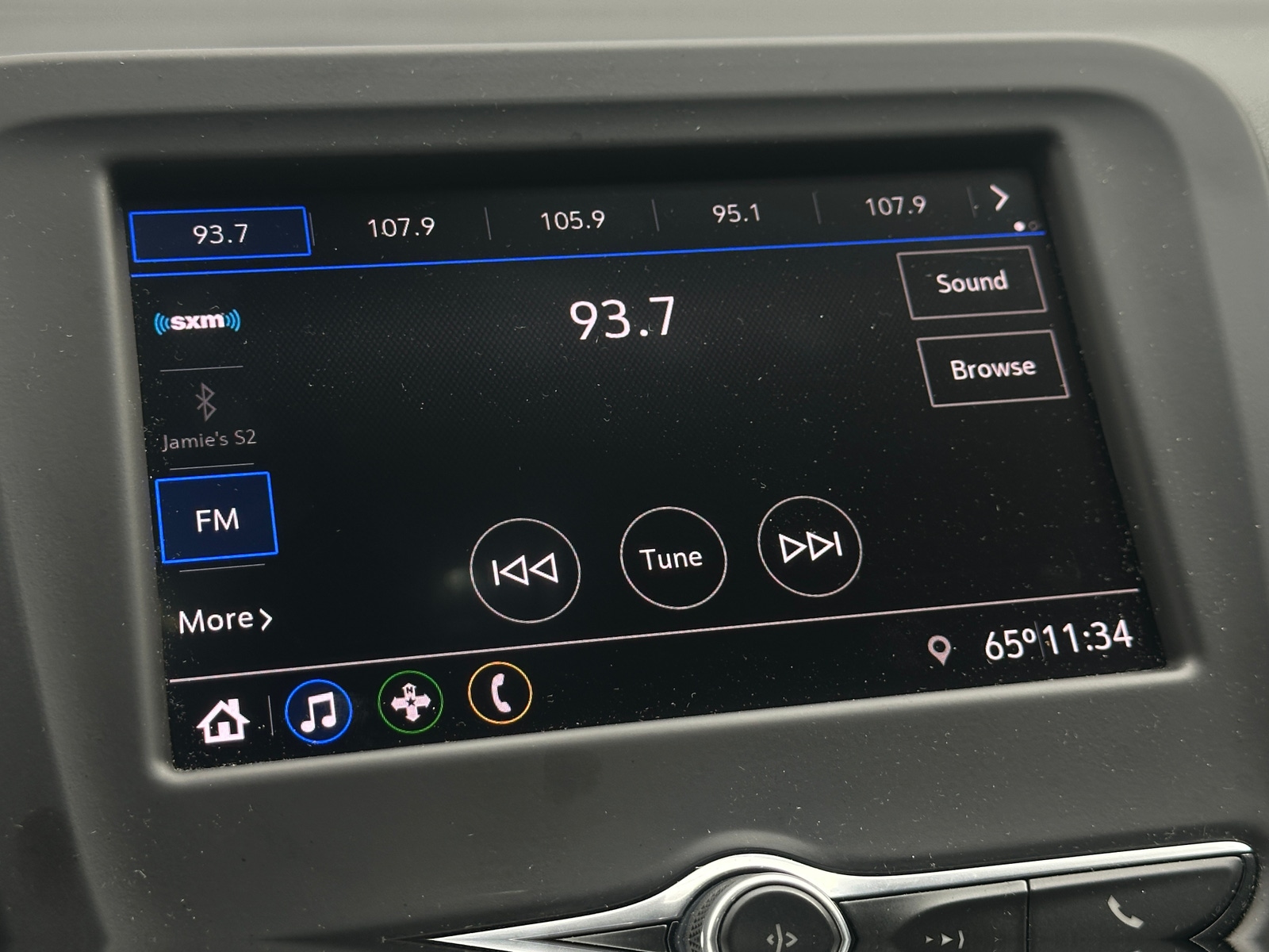 Thumbnail: 2021 Chevrolet Equinox - 4