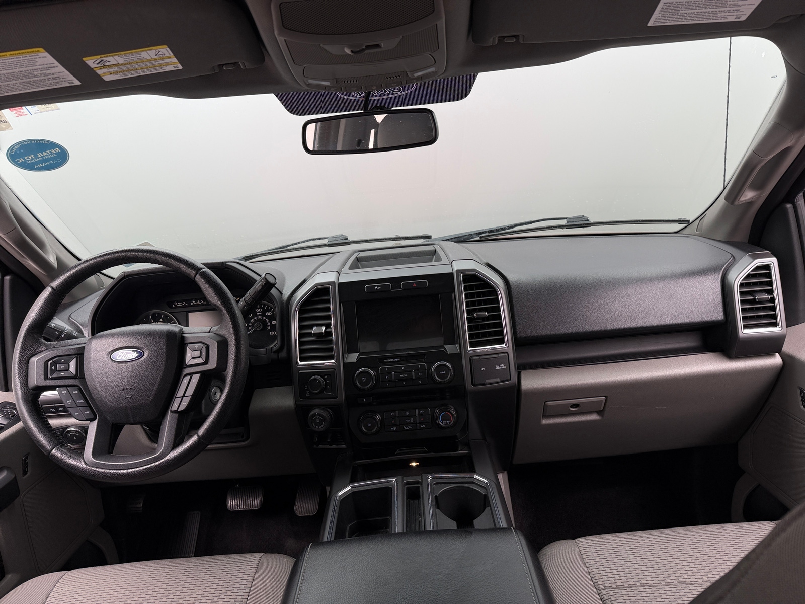 Thumbnail: 2016 Ford Econoline - 3
