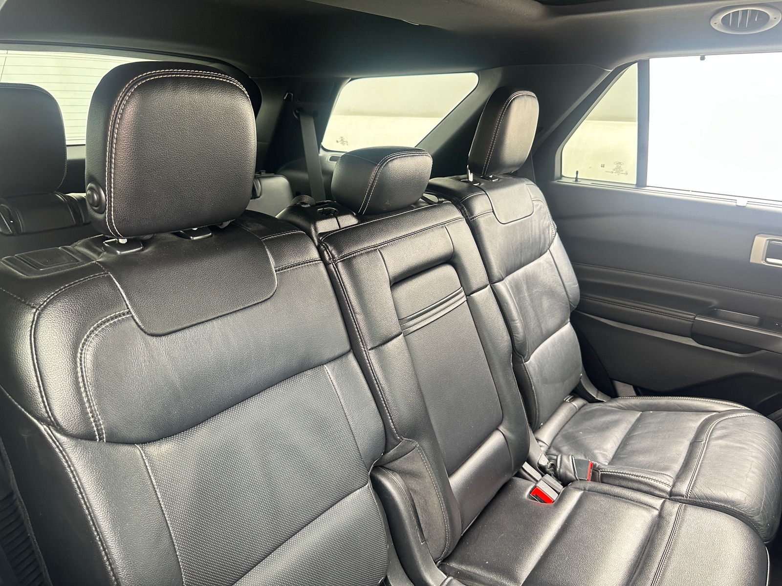 Thumbnail: 2020 Ford Explorer - 5