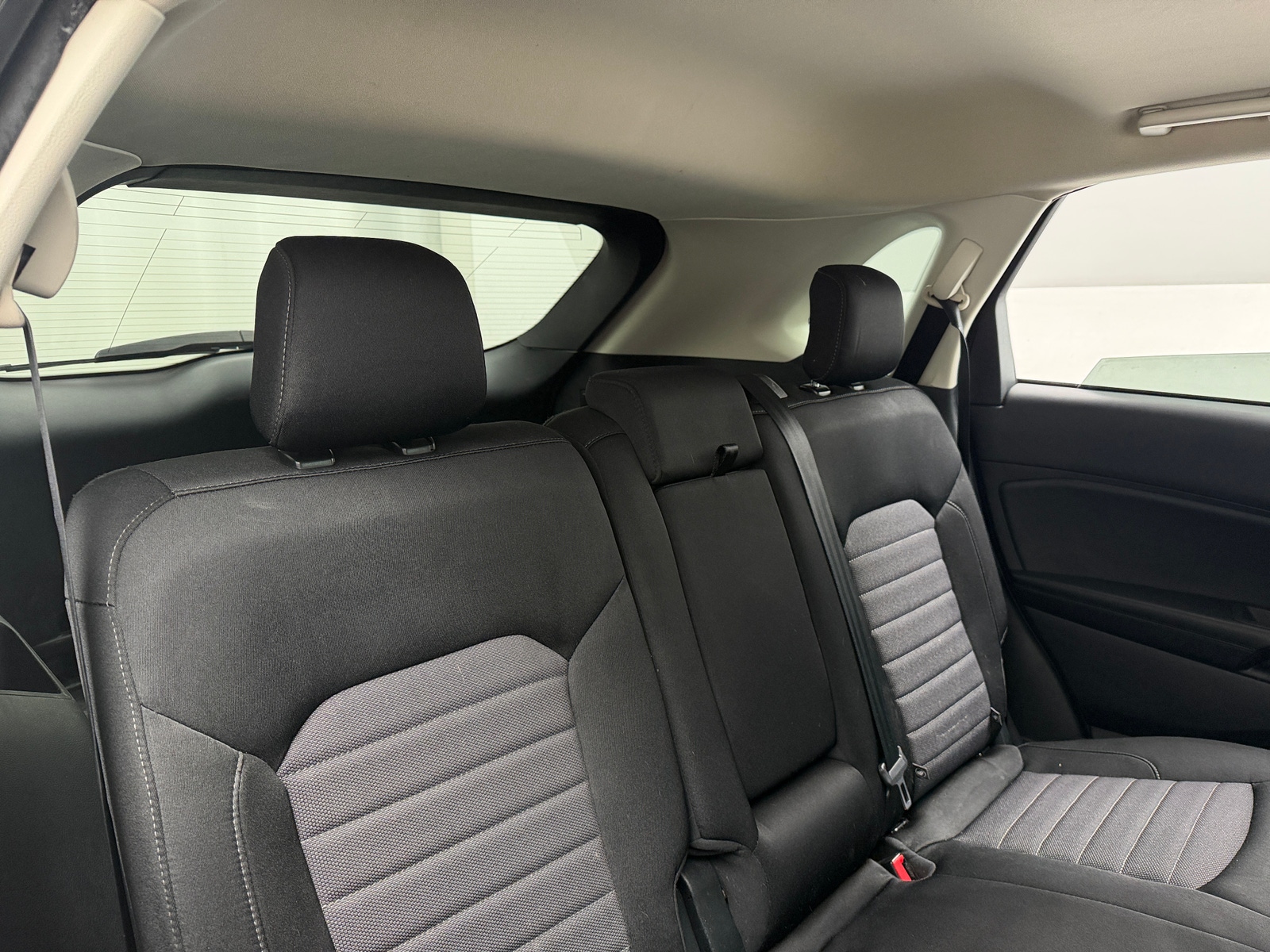 Thumbnail: 2020 Ford Edge - 6