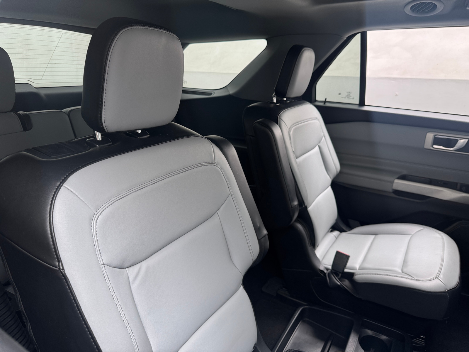 Thumbnail: 2021 Ford Explorer - 5