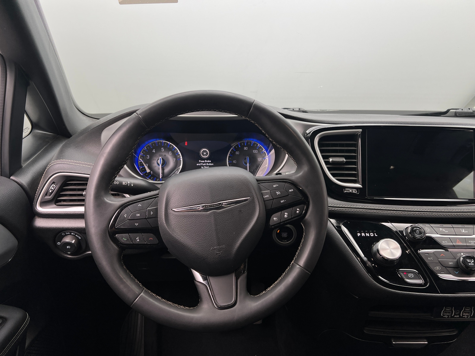 Thumbnail: 2024 Chrysler Pacifica - 5
