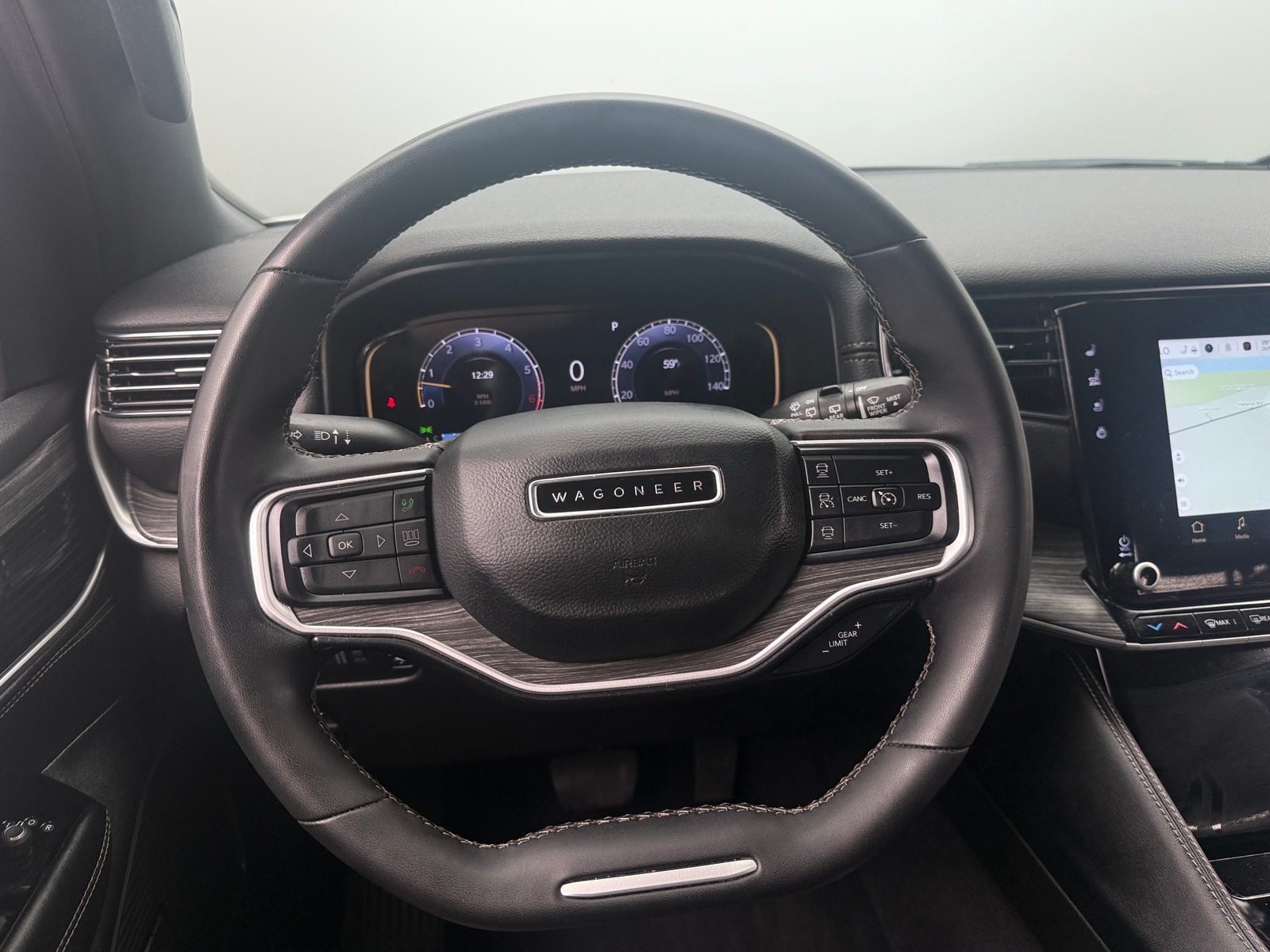Thumbnail: 2024 Jeep Wagoneer - 4