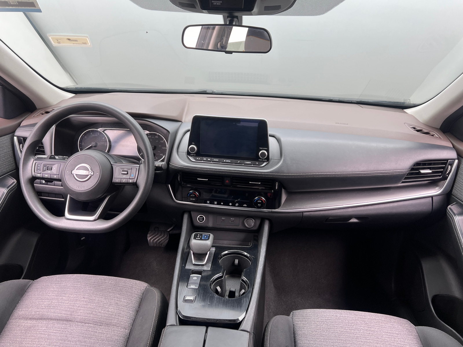Thumbnail: 2022 Nissan Rogue - 3