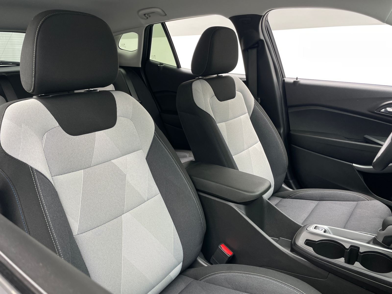 Thumbnail: 2026 Chevrolet Trax - 2