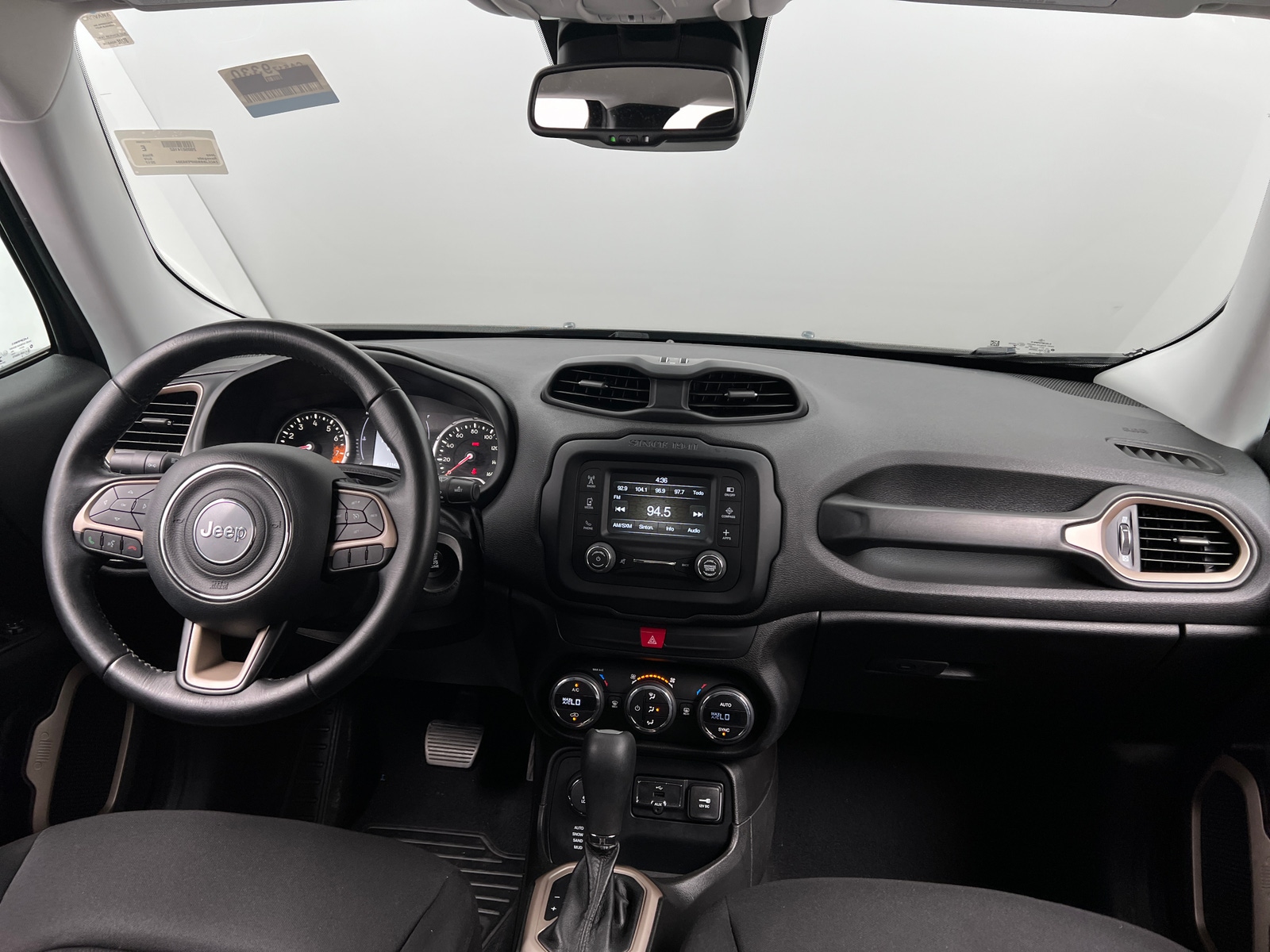 Thumbnail: 2017 Jeep Renegade - 3
