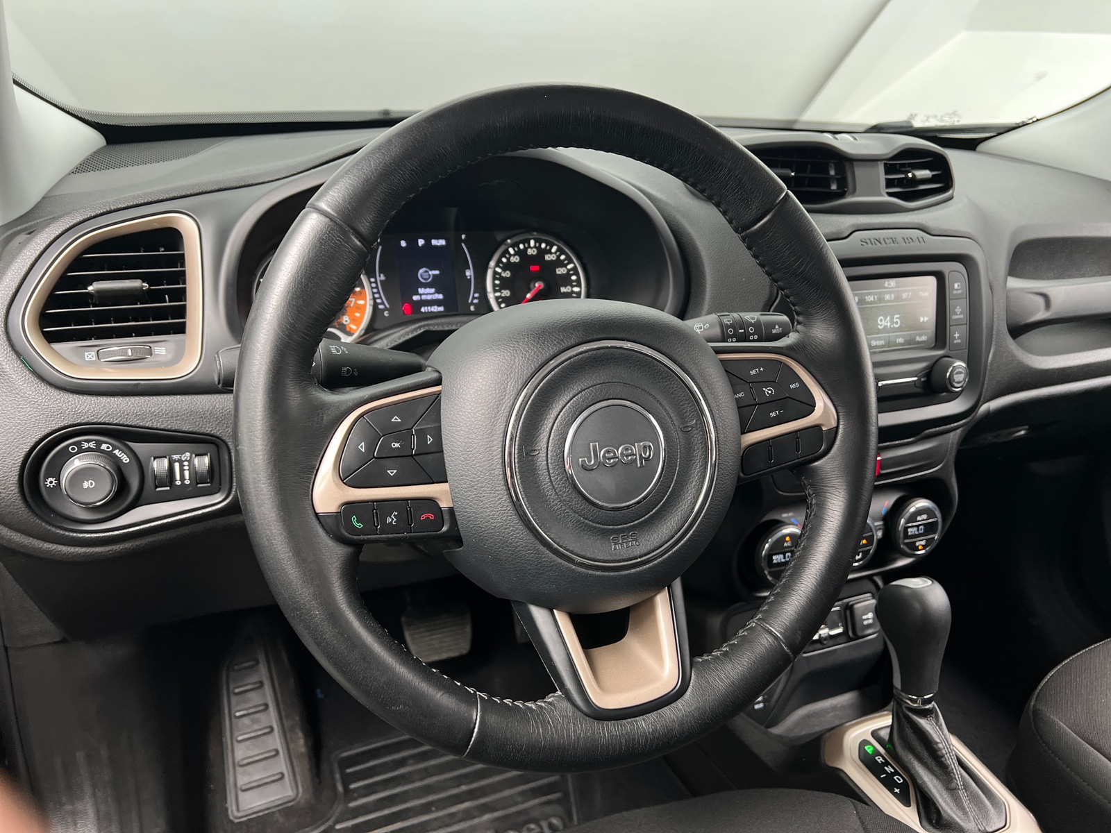 Thumbnail: 2017 Jeep Renegade - 5
