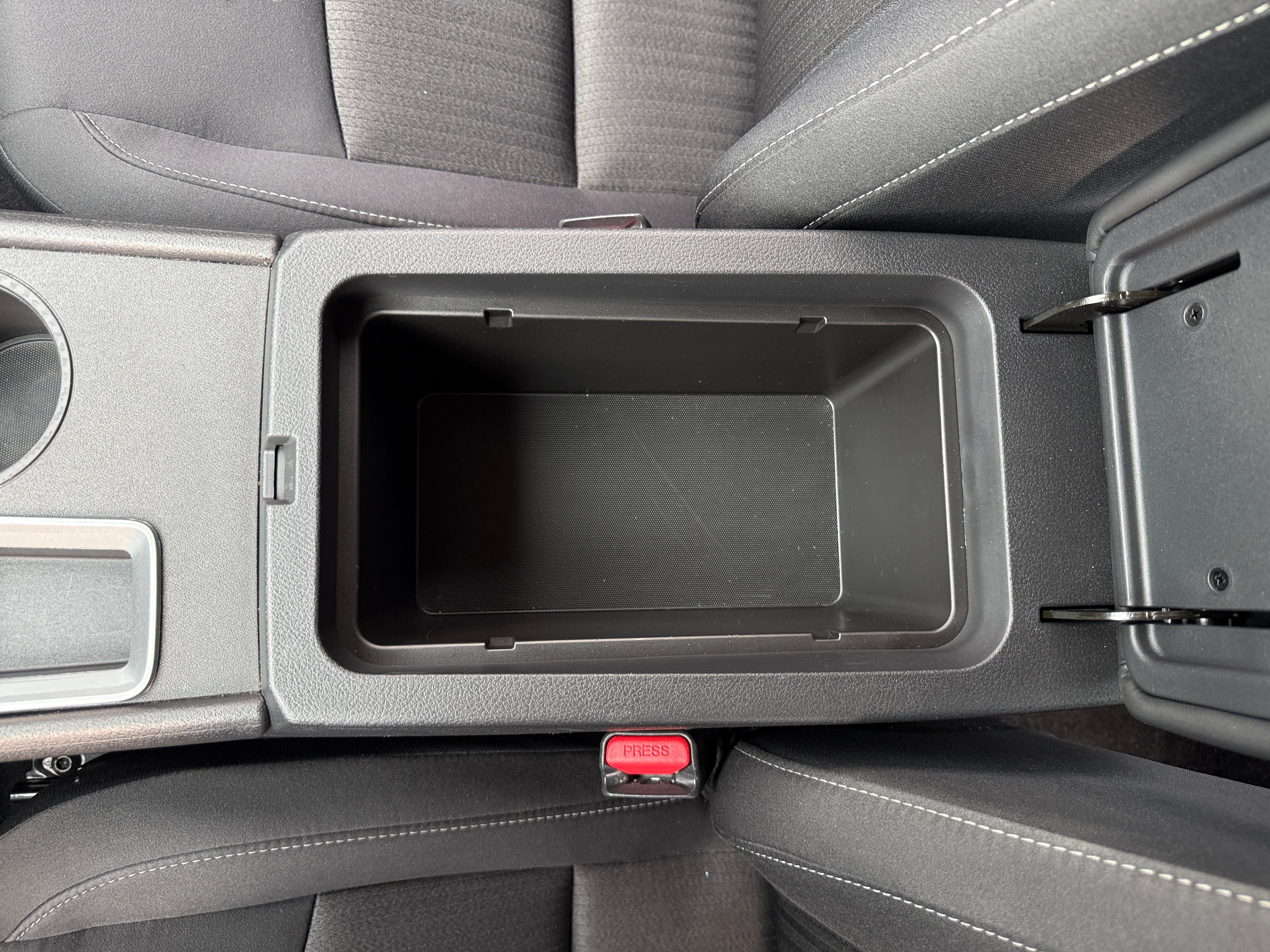 2025 Nissan Altima SV - Photo 16