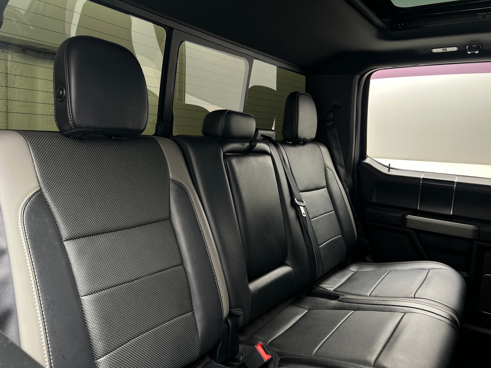 Thumbnail: 2018 Ford Econoline - 5