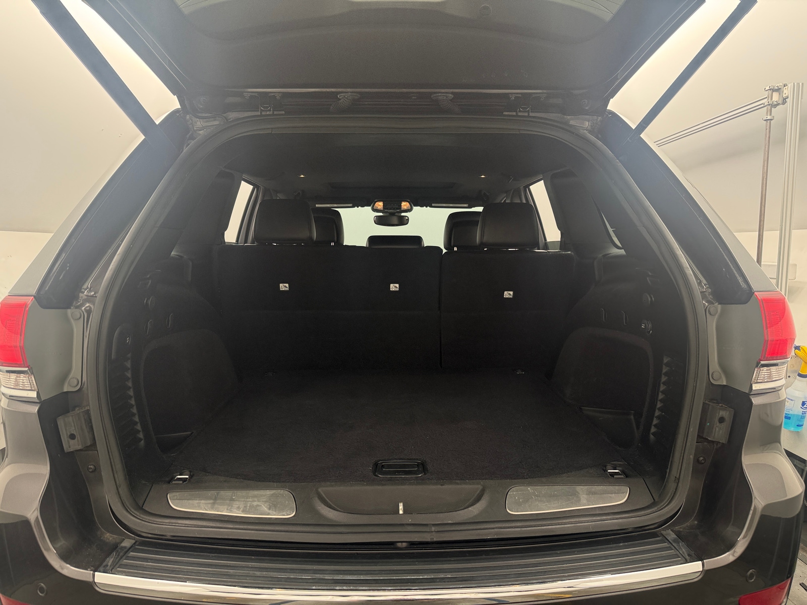 Thumbnail: 2019 Jeep Grand Cherokee - 6