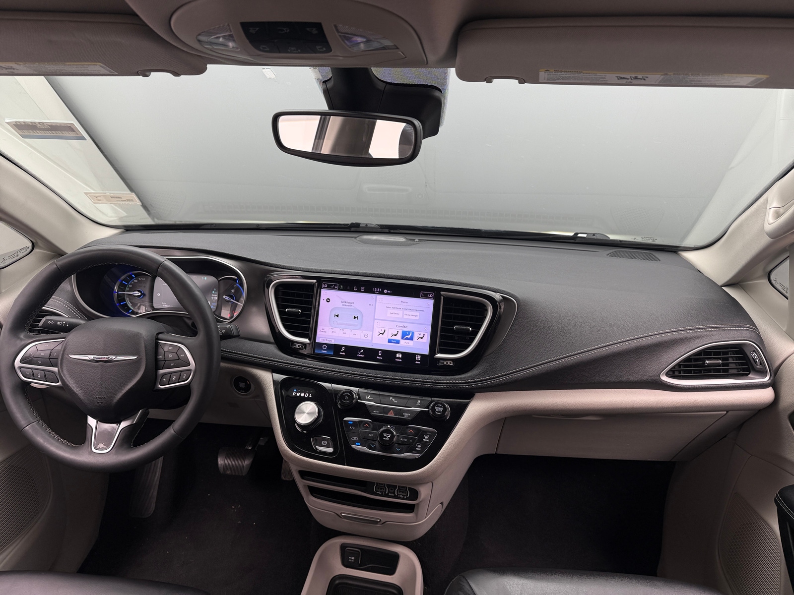 Thumbnail: 2023 Chrysler Pacifica - 2