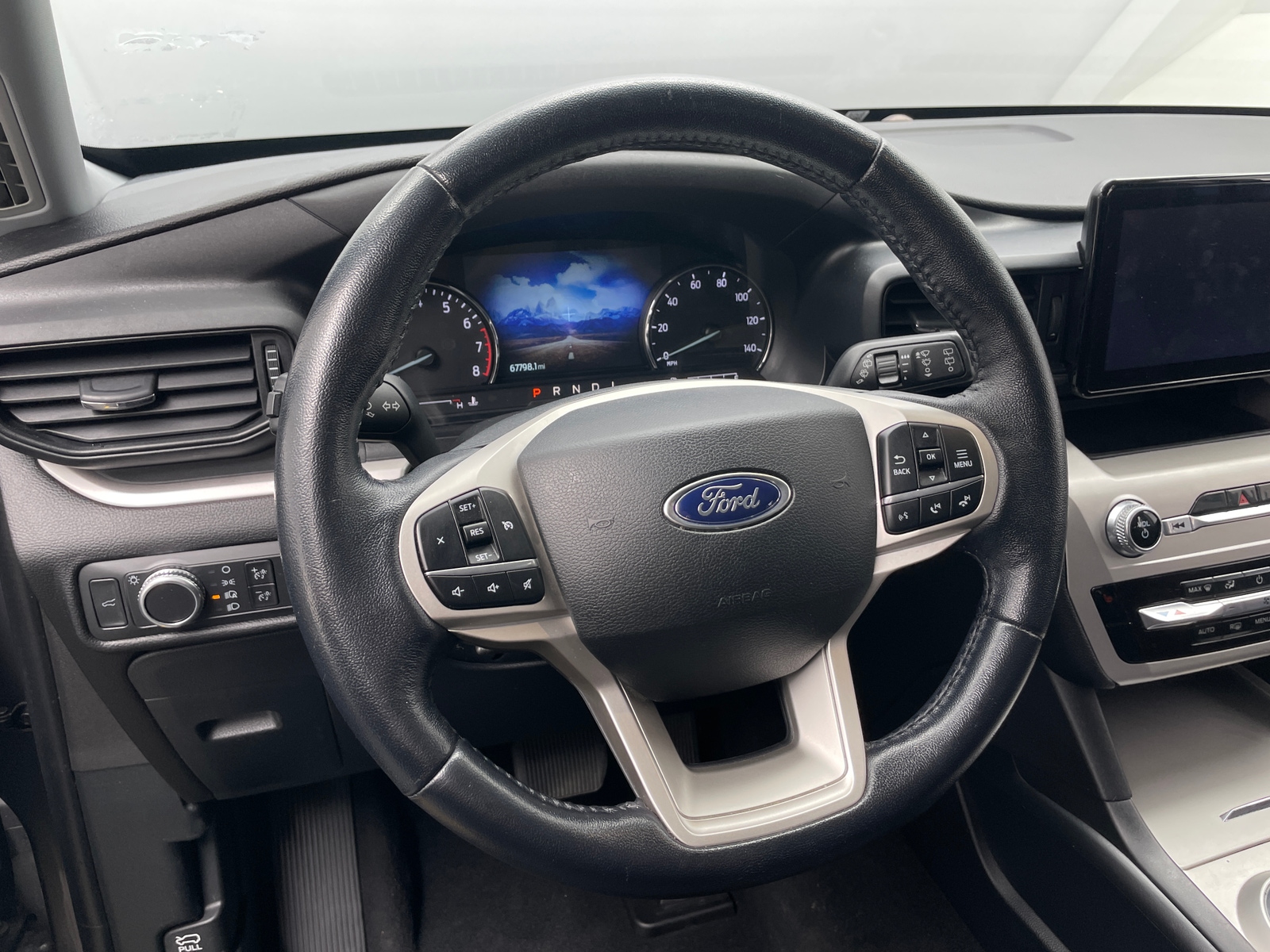 Thumbnail: 2021 Ford Explorer - 5