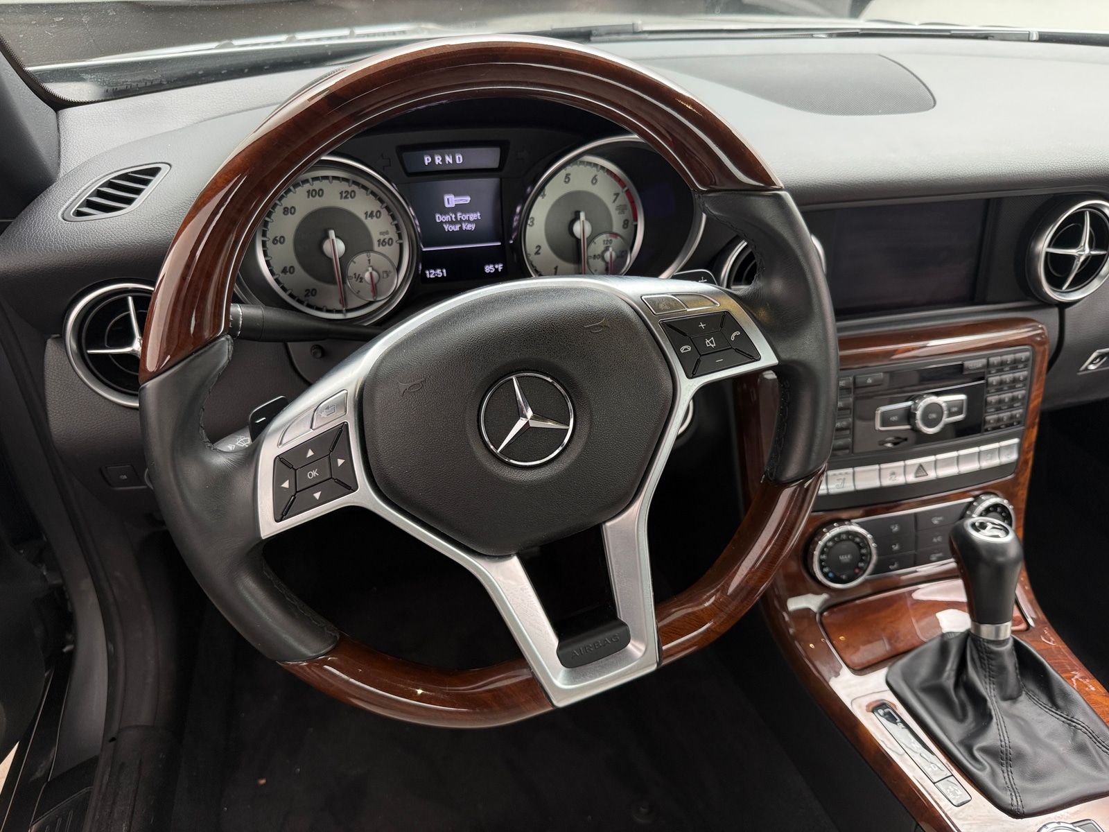 Thumbnail: 2012 Mercedes-Benz SLK - 4