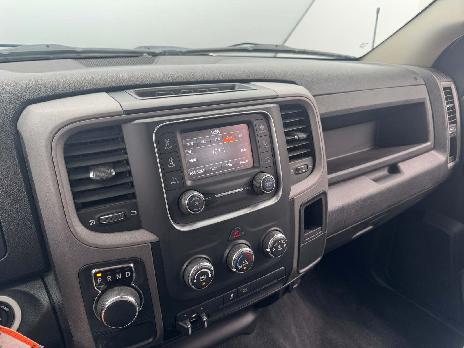 Thumbnail: 2022 RAM 1500 Classic - 4