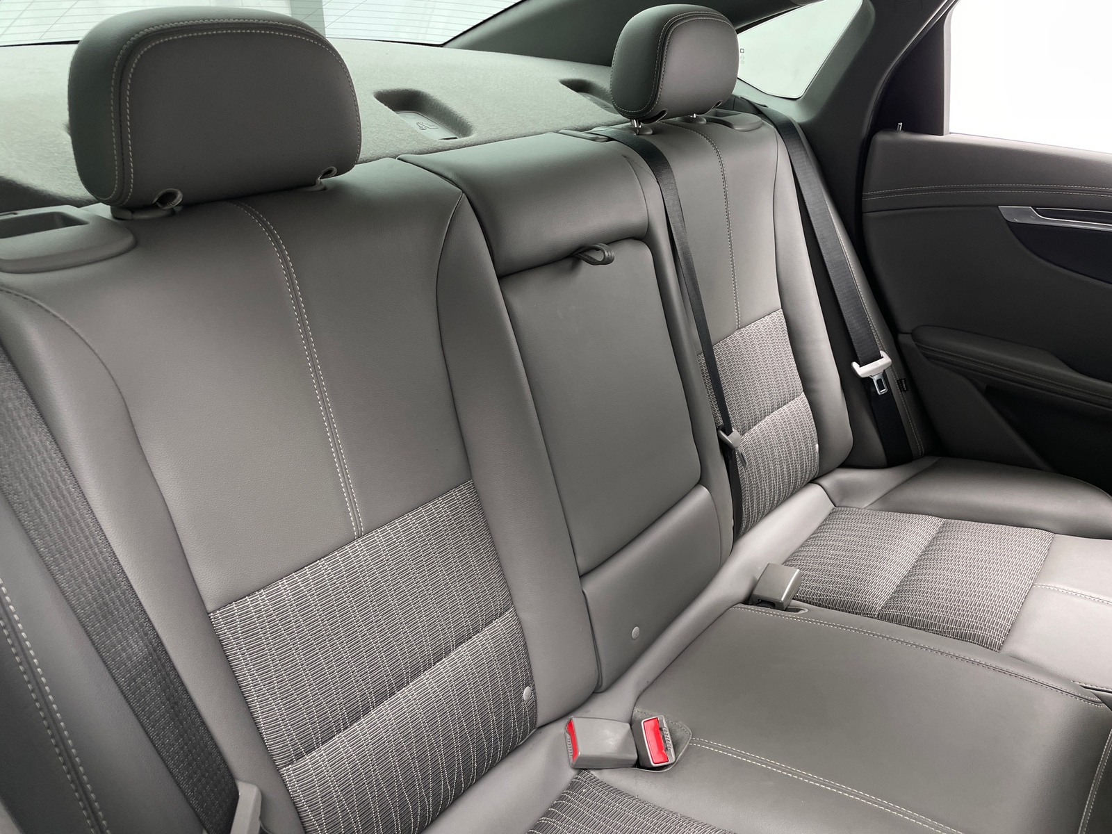 Thumbnail: 2016 Chevrolet Impala - 5