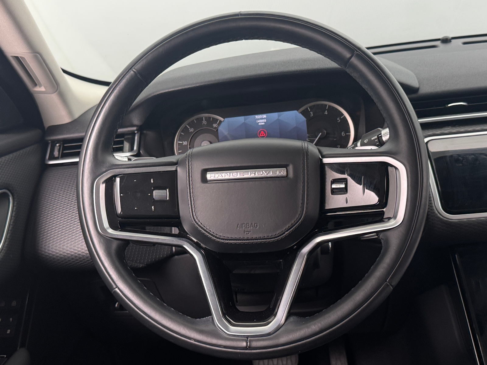 Thumbnail: 2022 Land Rover Range Rover Velar - 4