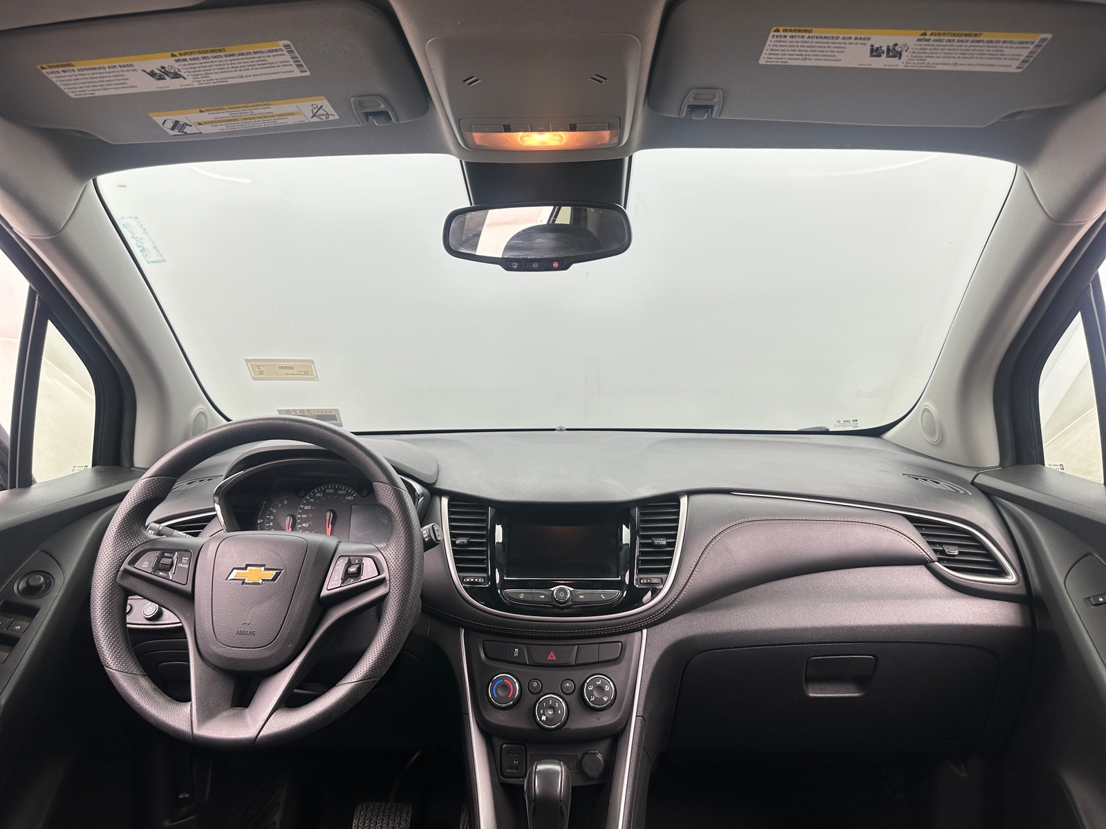 Thumbnail: 2020 Chevrolet Trax - 3