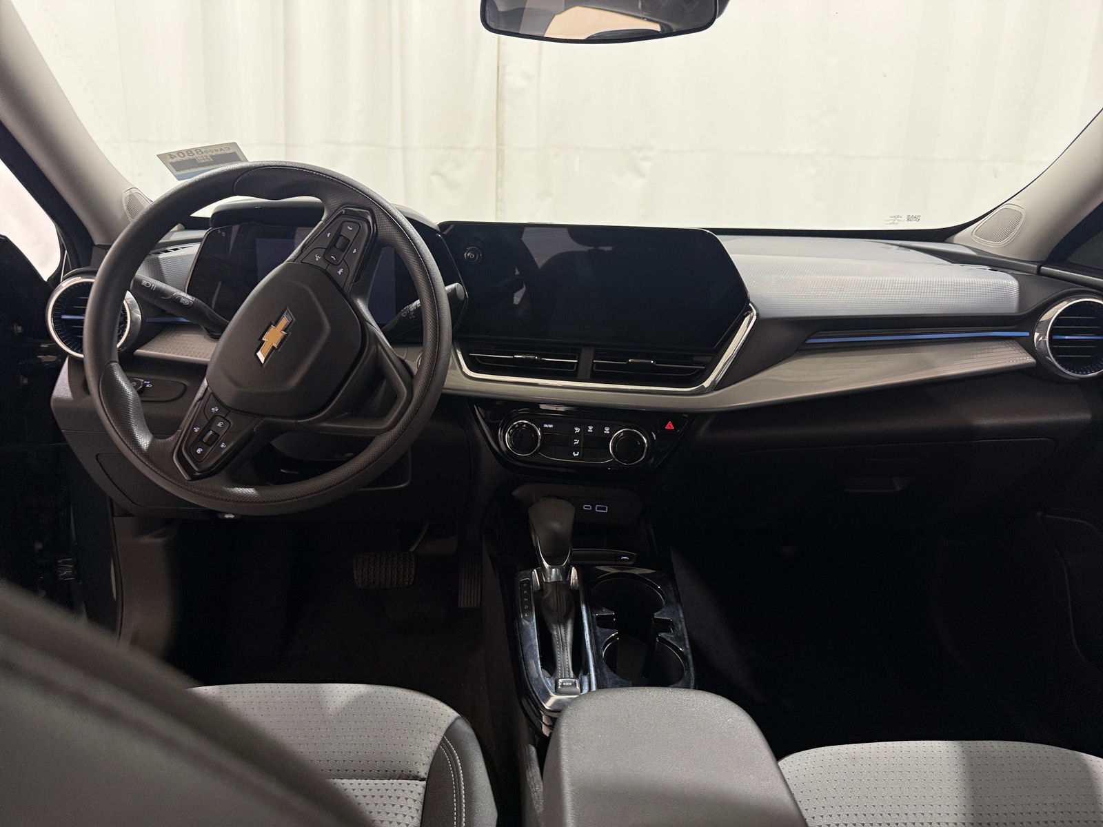 Thumbnail: 2025 Chevrolet Trax - 2