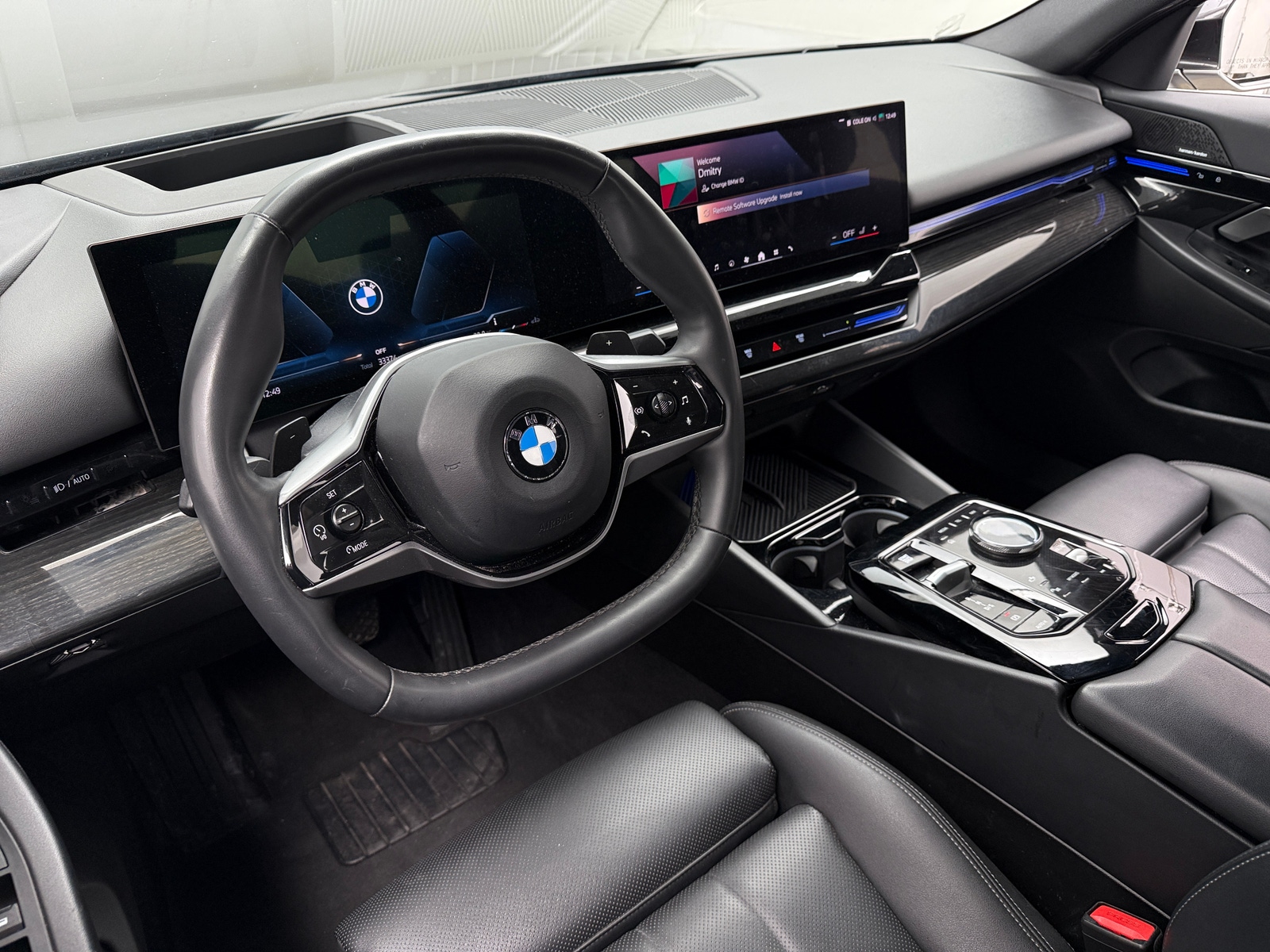 Thumbnail: 2025 BMW 5 Series - 5