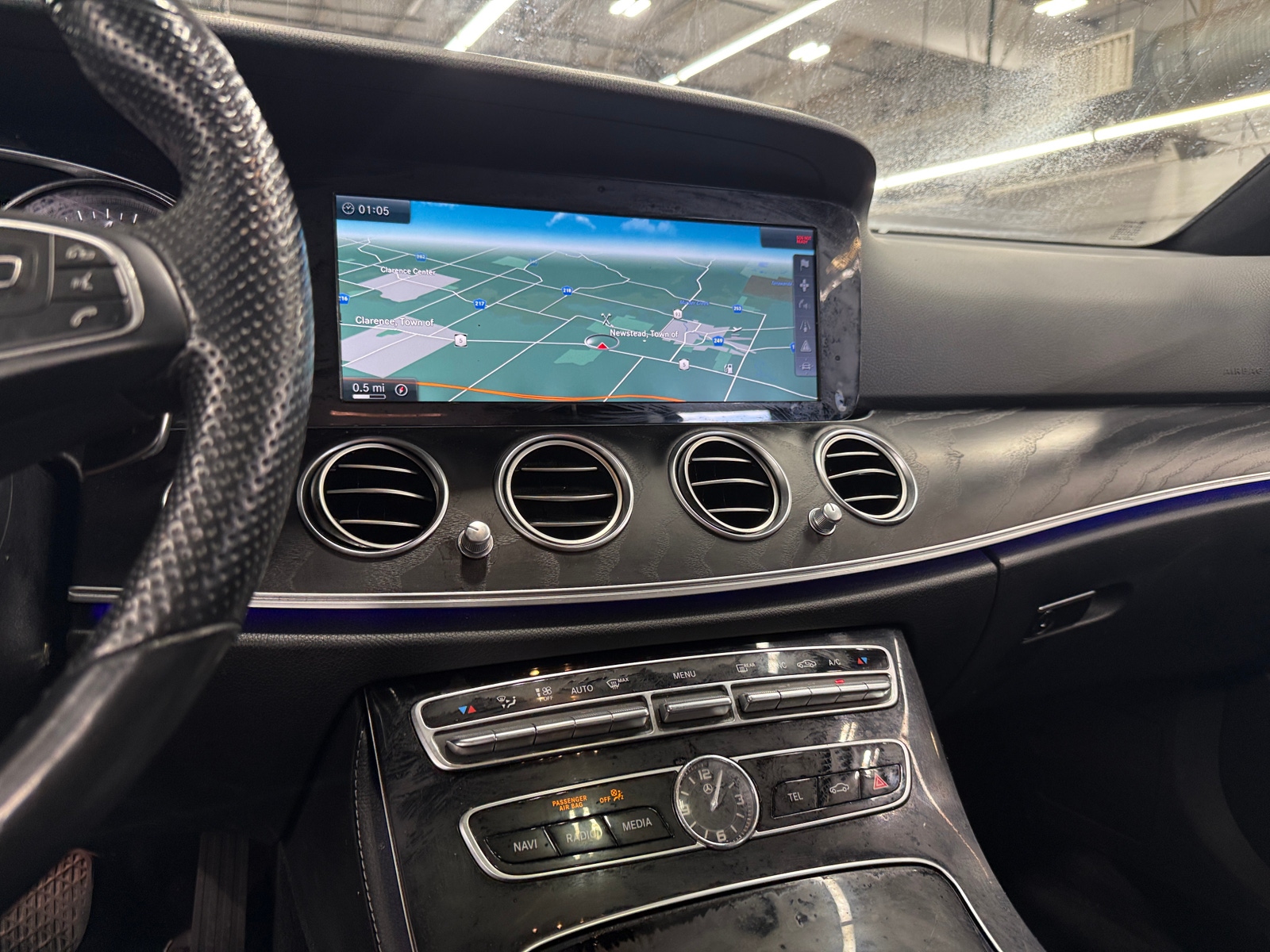 Thumbnail: 2017 Mercedes-Benz E-Class - 3
