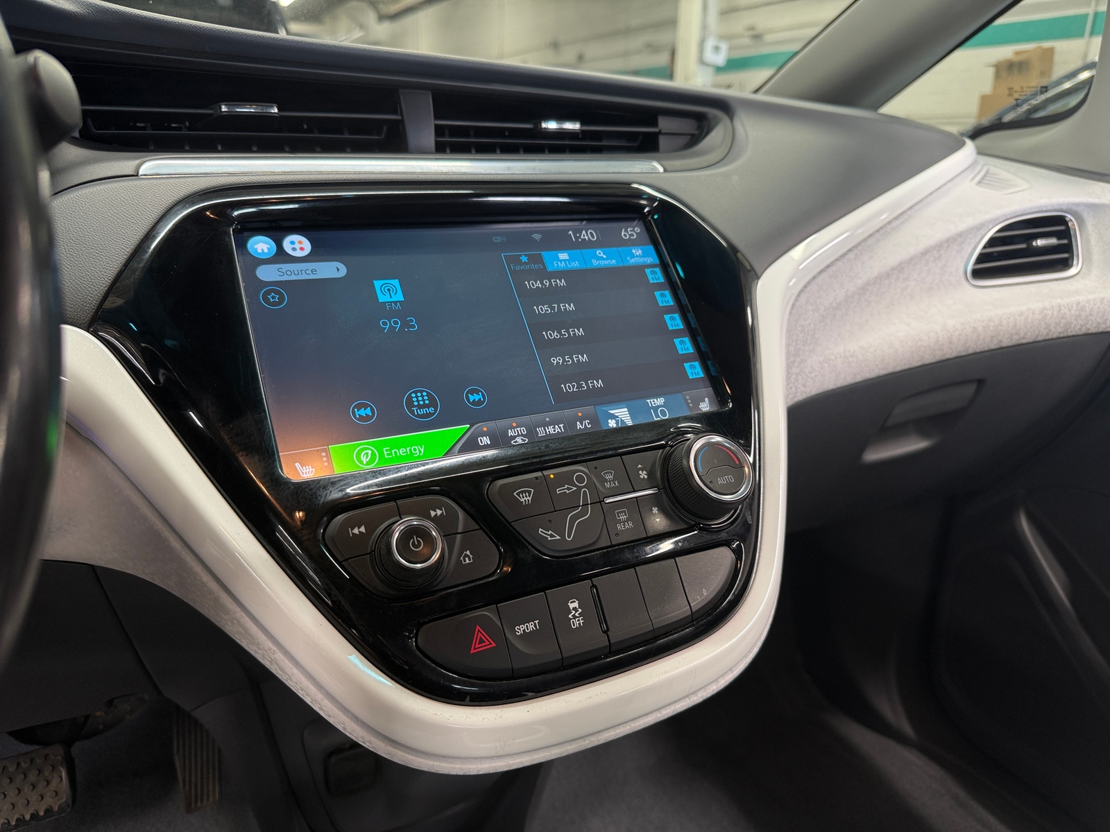 Thumbnail: 2020 Chevrolet Bolt EV - 4