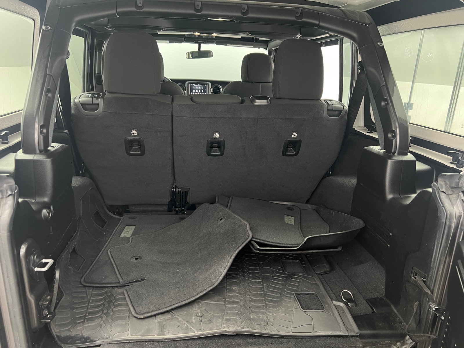 Thumbnail: 2021 Jeep Wrangler - 7