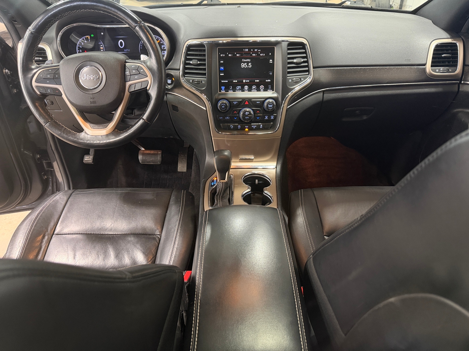 Thumbnail: 2017 Jeep Grand Cherokee - 2