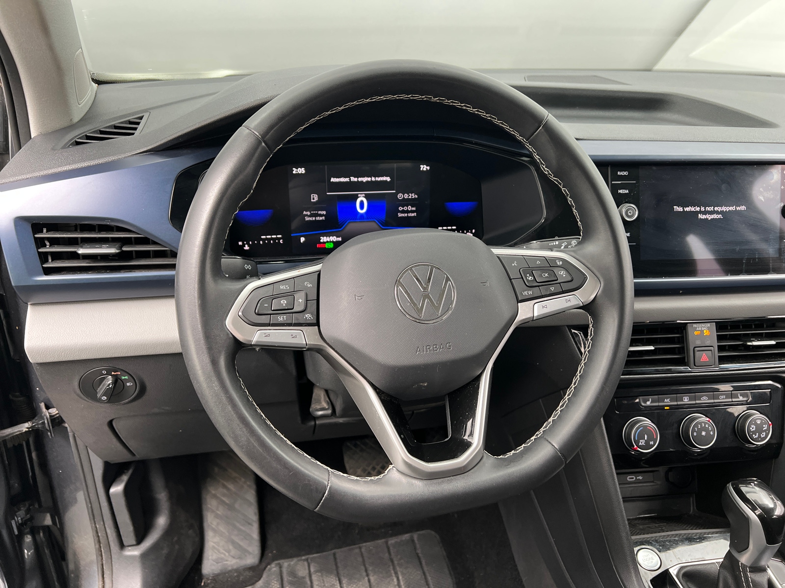 Thumbnail: 2023 Volkswagen Taos - 5