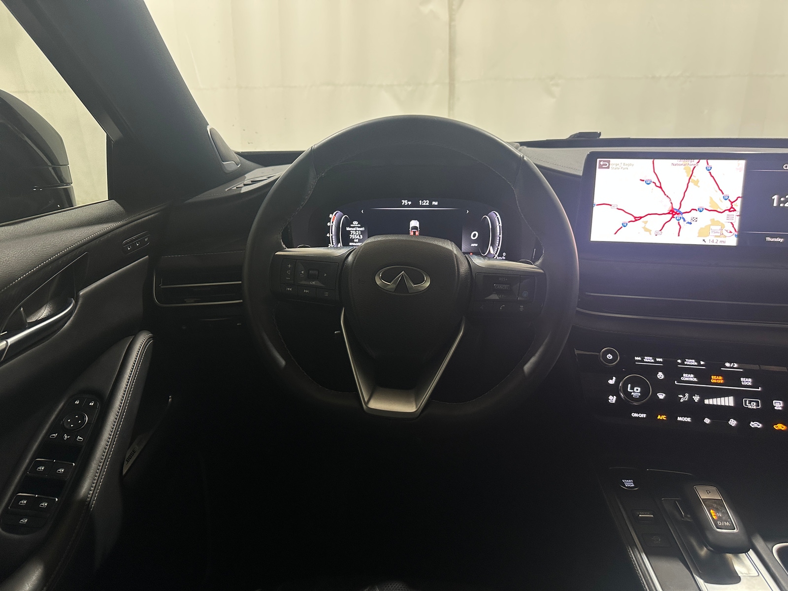 Thumbnail: 2022 INFINITI QX60 - 4
