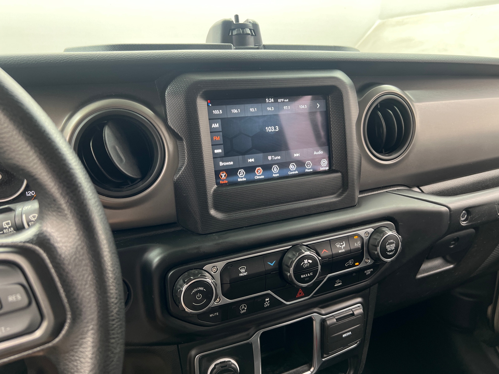 Thumbnail: 2022 Jeep Wrangler - 4