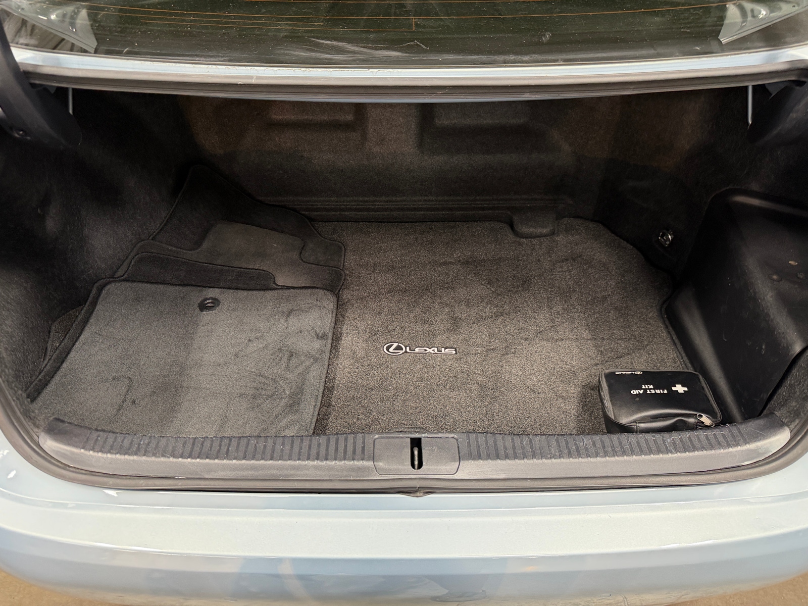Thumbnail: 2013 Lexus ES - 6