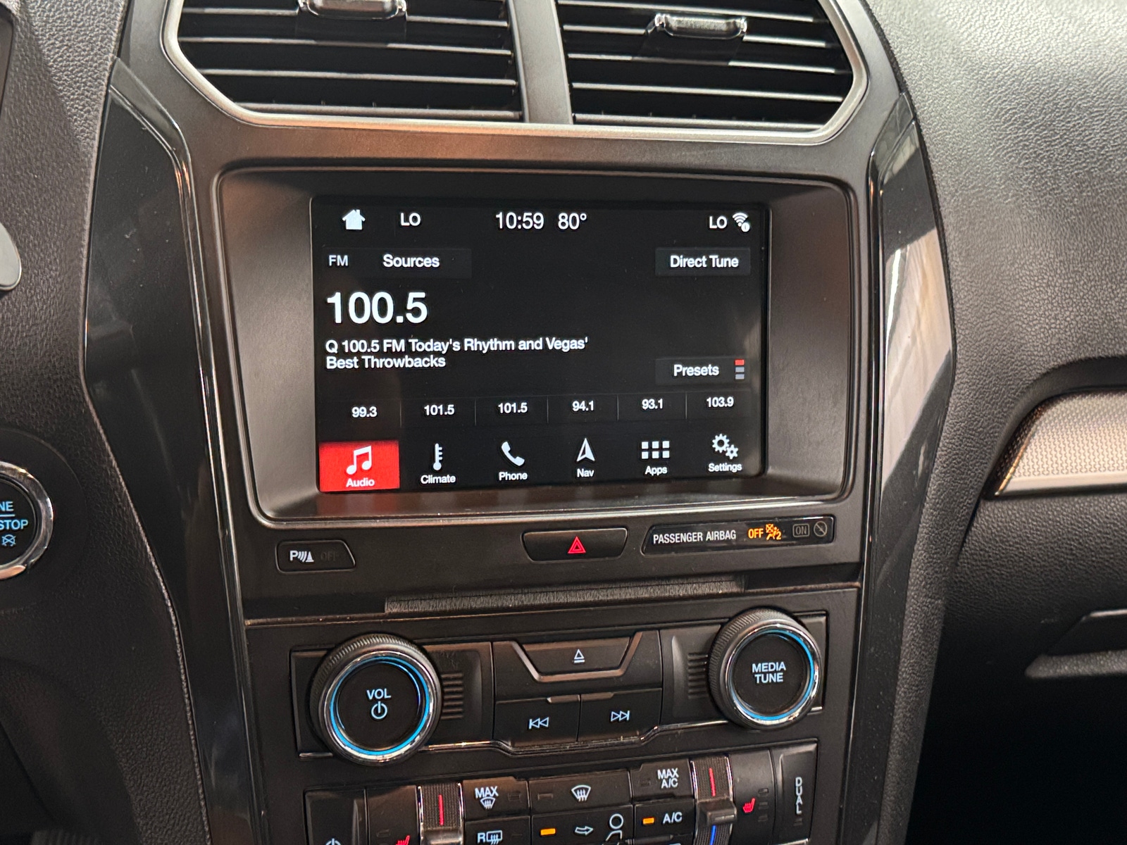Thumbnail: 2018 Ford Explorer - 4