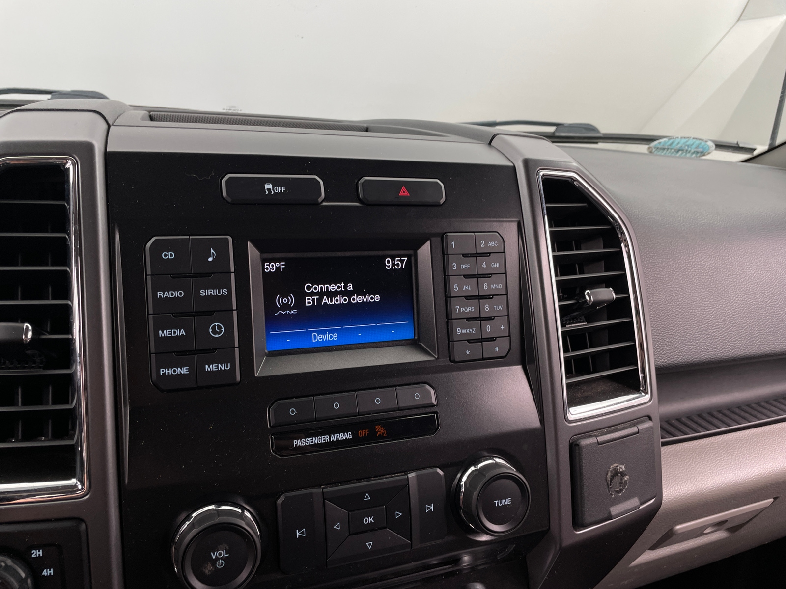 Thumbnail: 2015 Ford Econoline - 4