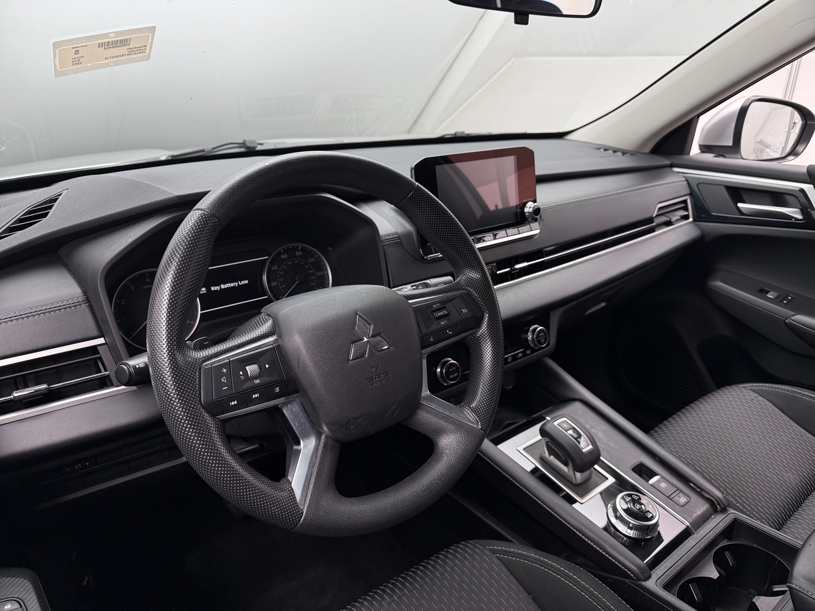 Thumbnail: 2022 Mitsubishi Outlander - 5