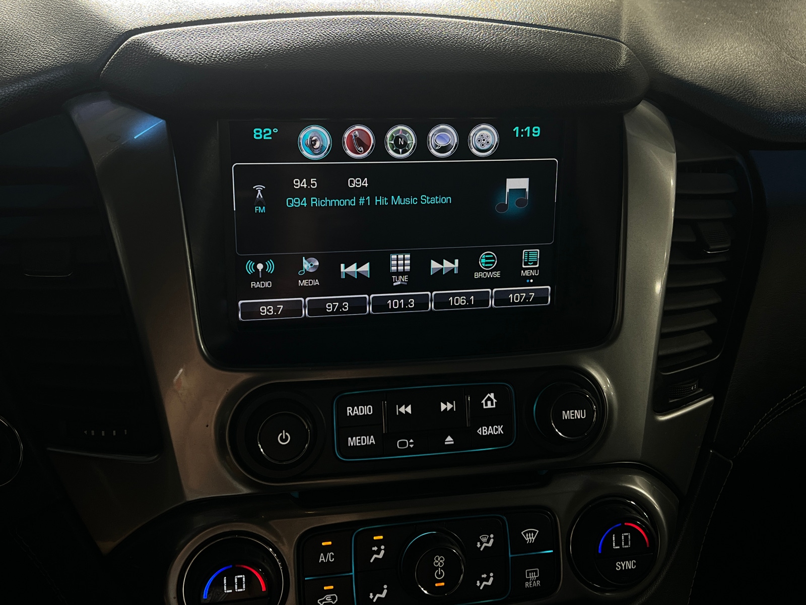 Thumbnail: 2016 Chevrolet Tahoe - 3