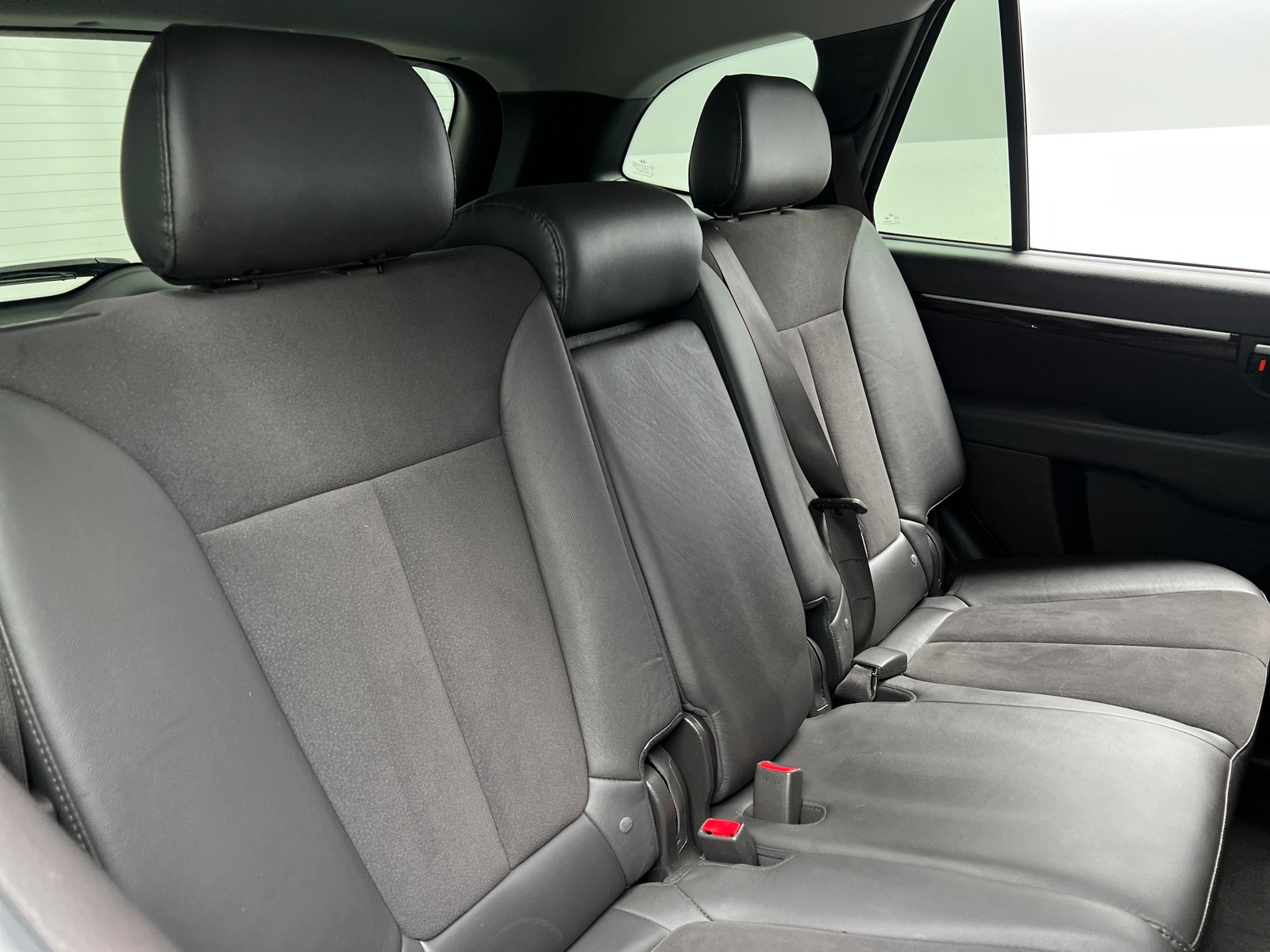 Thumbnail: 2011 Hyundai Santa Fe - 6