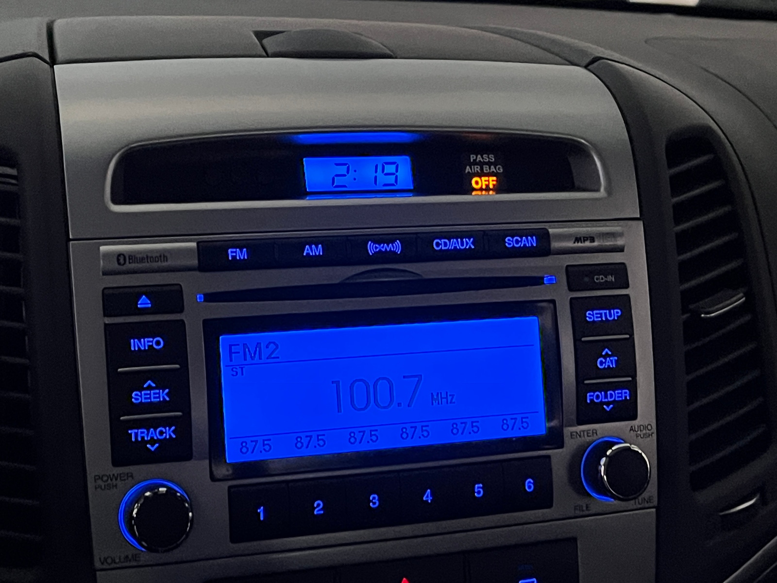Thumbnail: 2011 Hyundai Santa Fe - 4