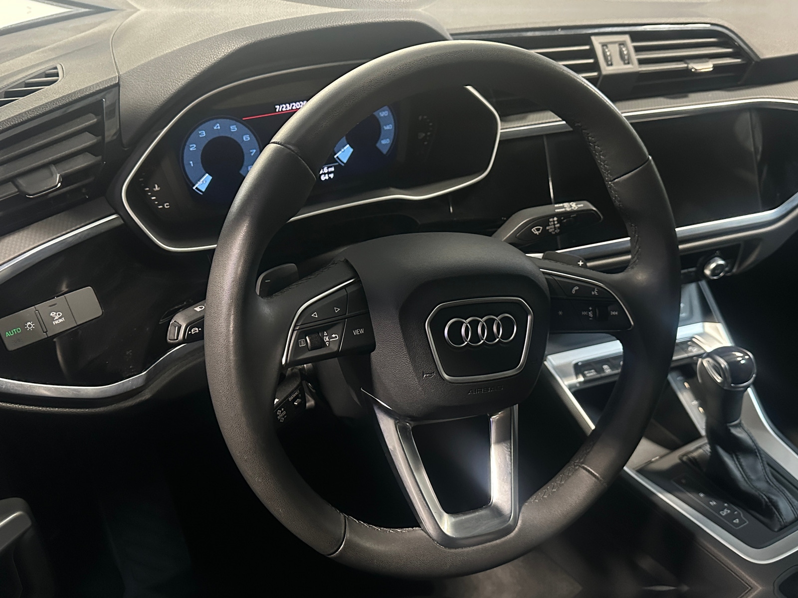 Thumbnail: 2025 Audi Q3 - 4
