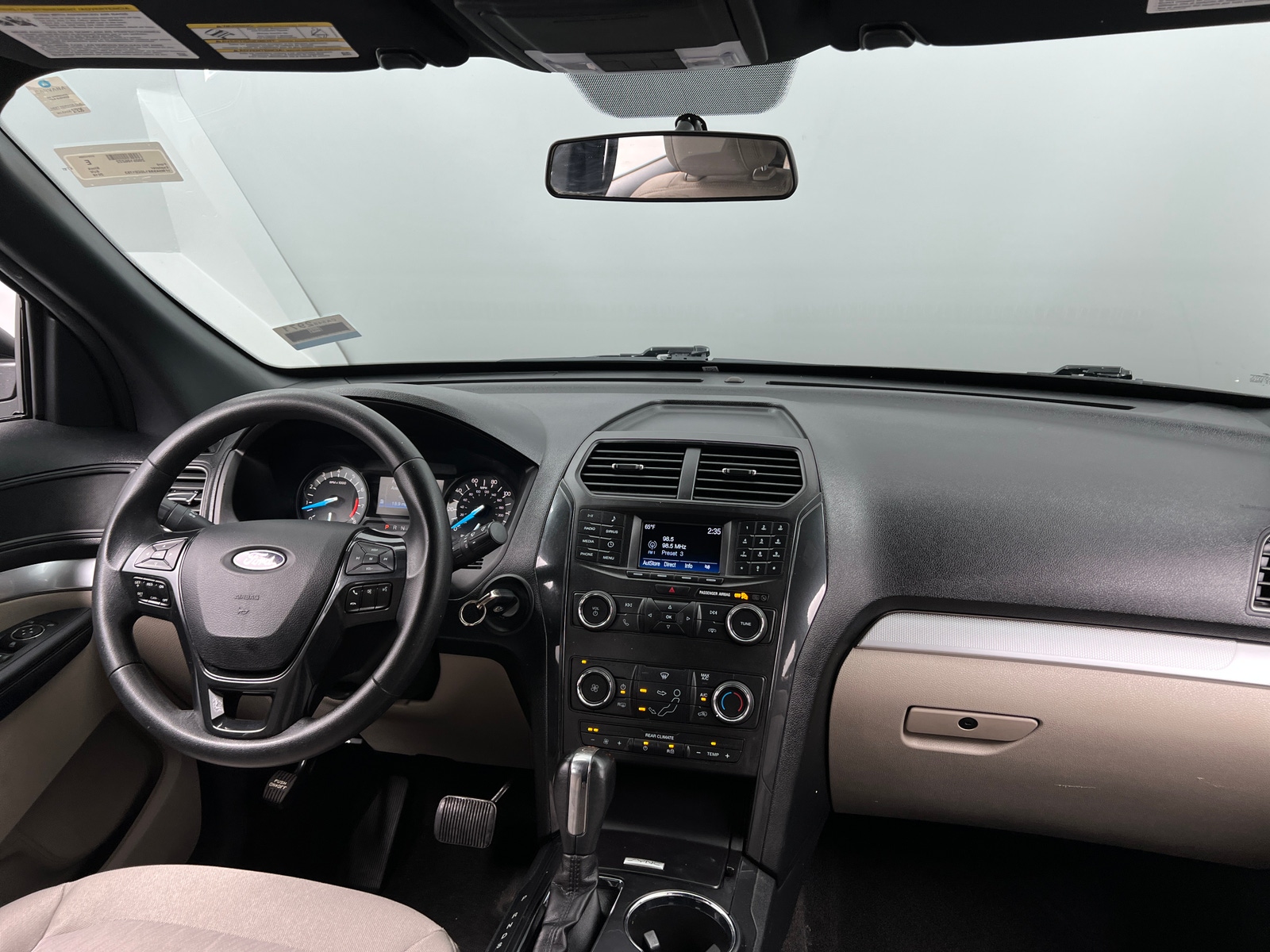 Thumbnail: 2018 Ford Explorer - 3