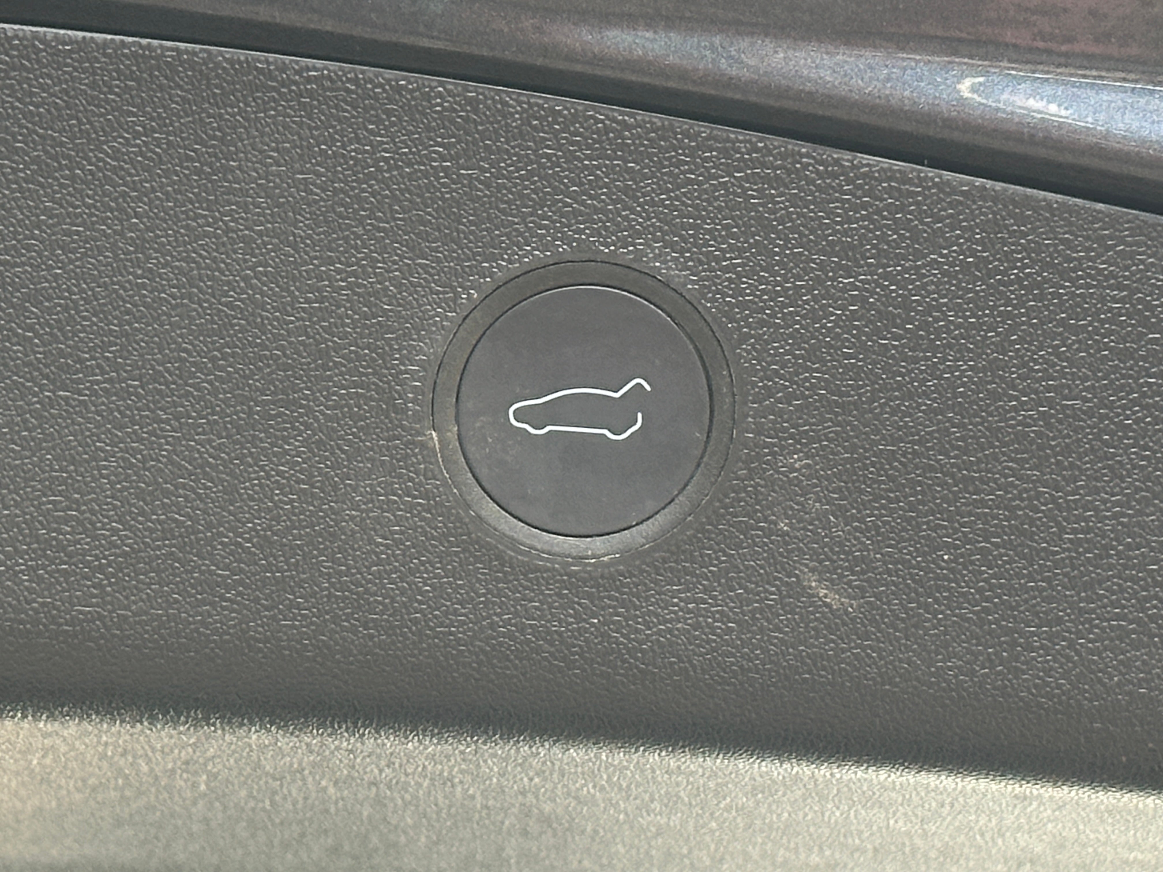 Used 2022 Tesla Model 3 Base with VIN 5YJ3E1EA8NF360583 for sale in Pewaukee, WI
