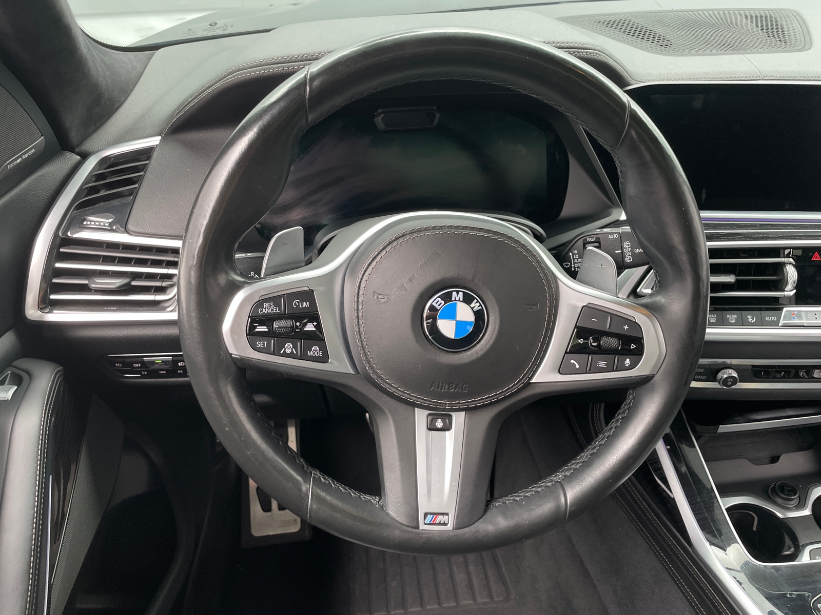 Thumbnail: 2019 BMW X7 - 4