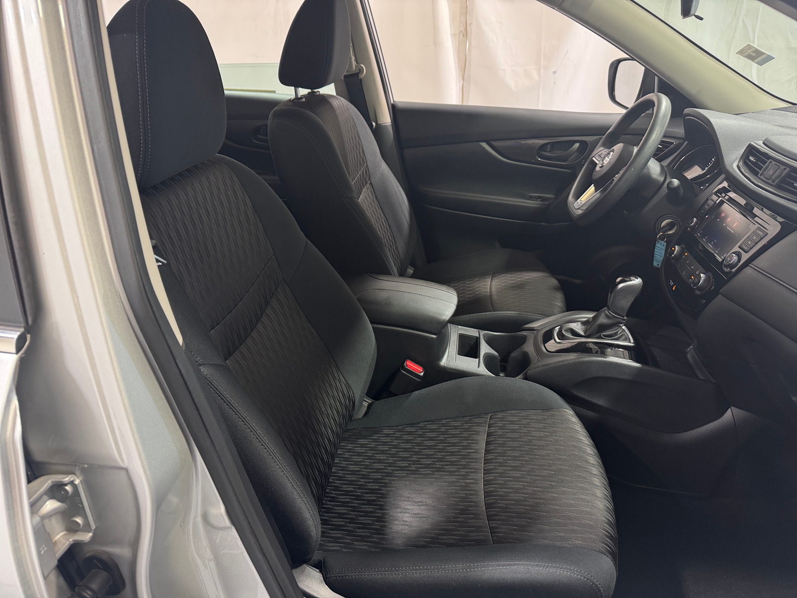 Thumbnail: 2019 Nissan Rogue - 2
