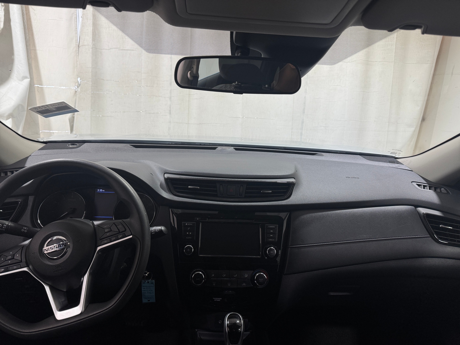 Thumbnail: 2019 Nissan Rogue - 3