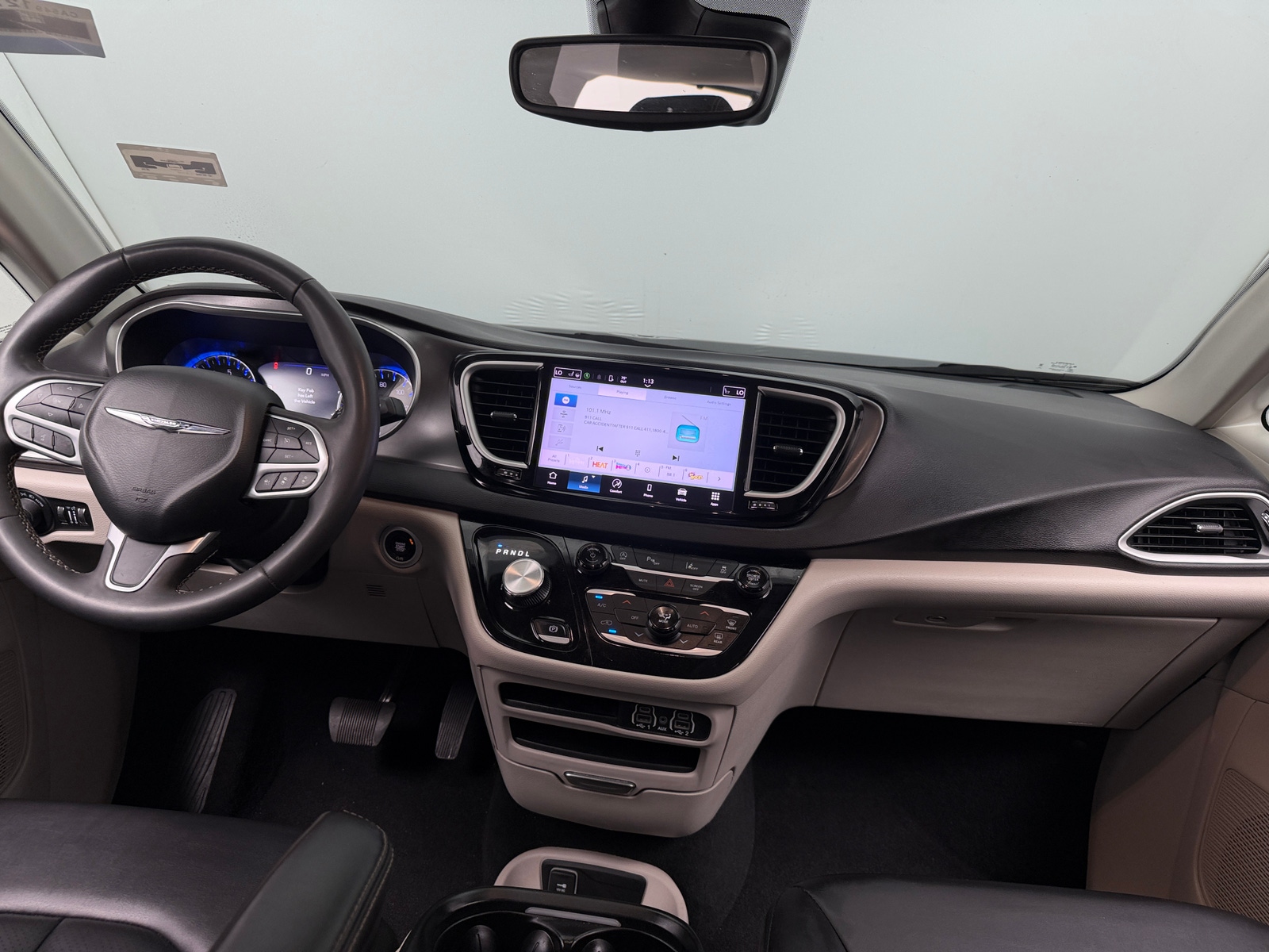 Thumbnail: 2024 Chrysler Pacifica - 2